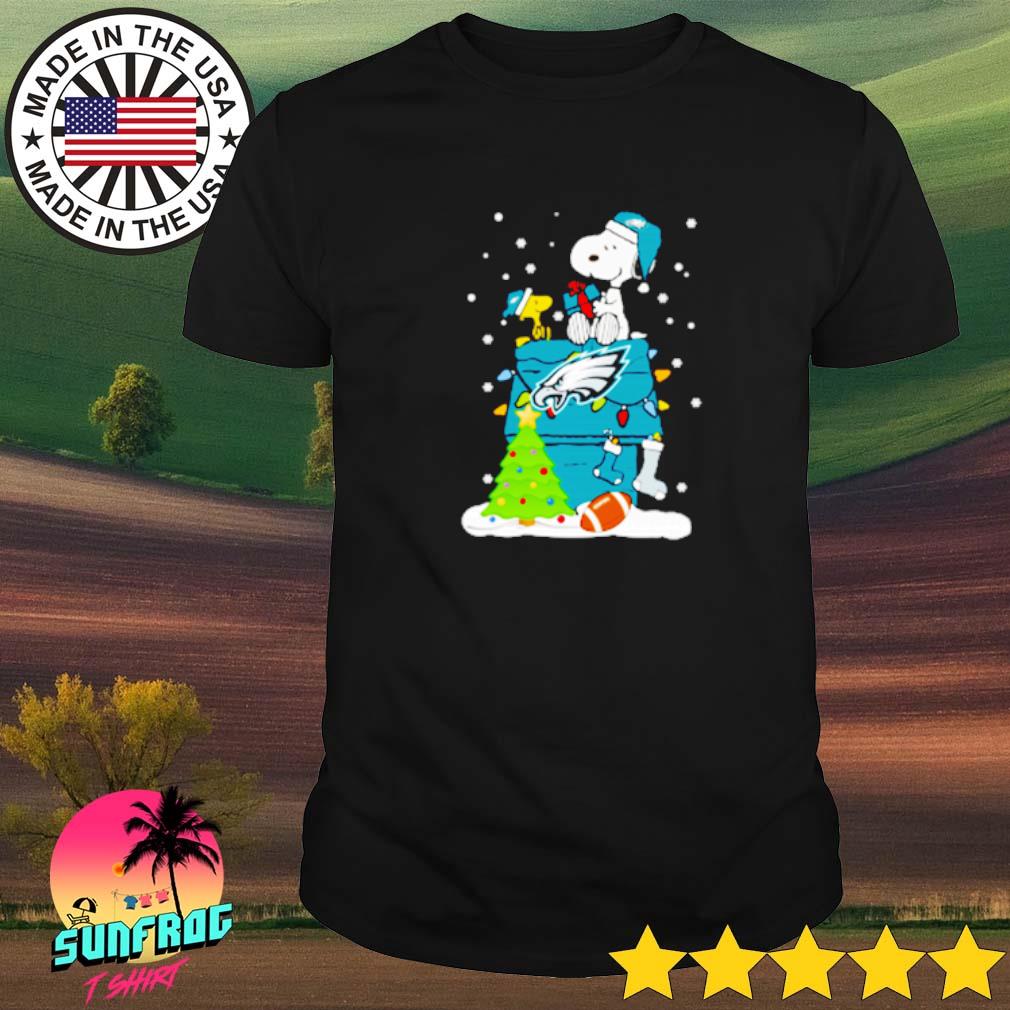 A Happy Christmas With Philadelphia Eagles Snoopy T-Shirt - T