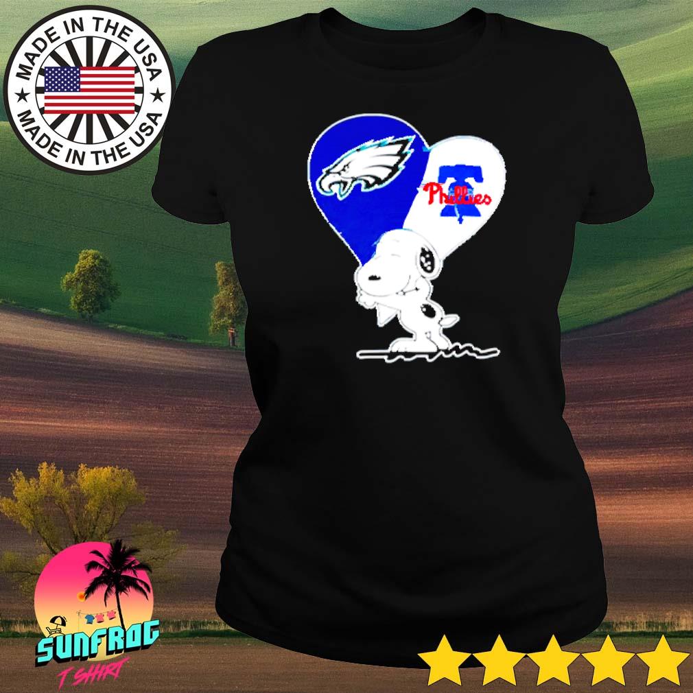 Snoopy Hugs The Philadelphia Eagles Heart T-Shirt - T-shirts Low Price