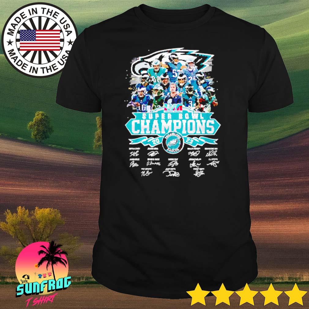 Philadelphia Eagles Team Football NFL 2023 Super Bowl Champions Signatures  T-shirt - REVER LAVIE