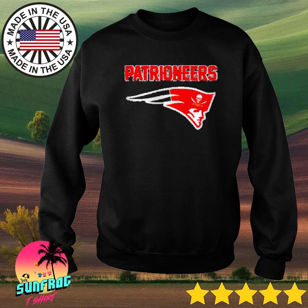 Patrioneers Tampa Bay Buccaneers New England Patriots logo shirt